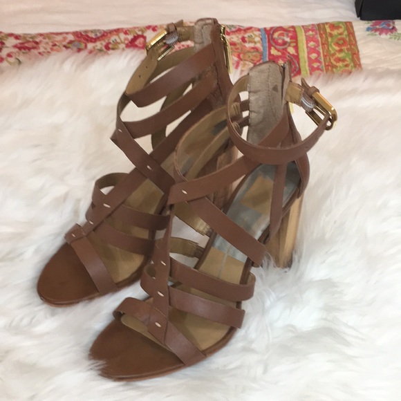 Dolce Vita strappy heeled sandals in brown - Picture 2 of 7